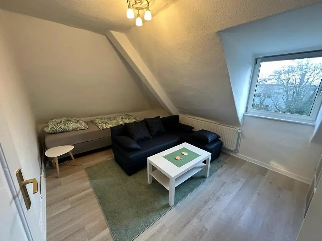 Dachwohnung In Ruhiger Lage location